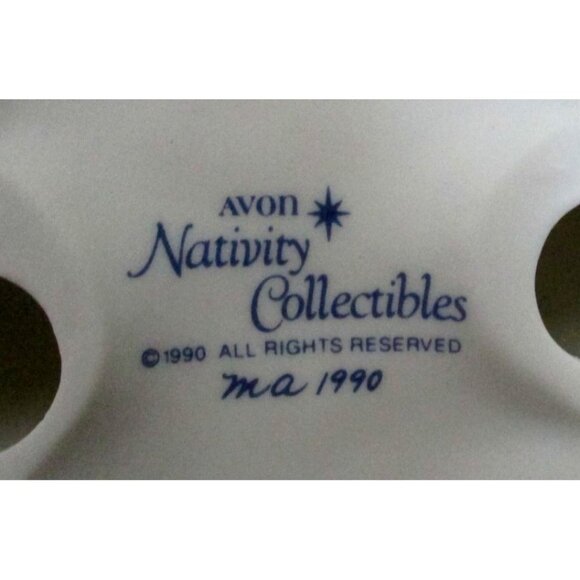 Avon Nativity Collectibles Women with Water Jar Figurine Vintage 1990 - Picture 7 of 8